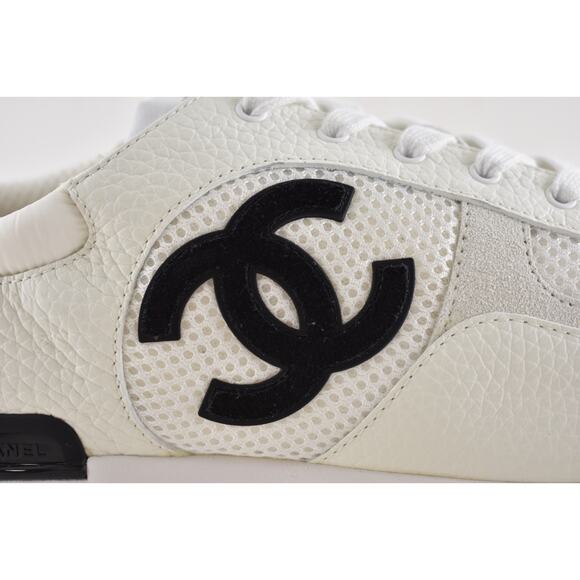 Chanel 21S Mens White Black Leather CC Logo Lace Low Top Trainer Sneaker 44 11 - Picture 5 of 14